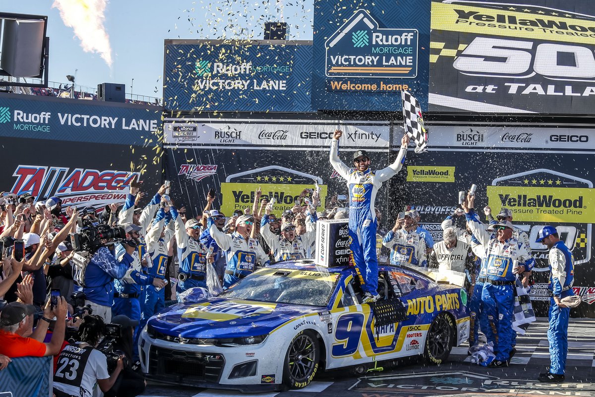 Locked in 🔒 Congratulations to @chaseelliott and @TeamHendrick on their 5th win of the season, securing their spot in the Round of 8 in the Cup Series playoffs 💪🏆 #di9