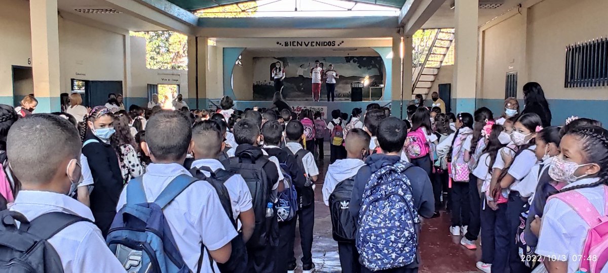 ComnClapMoran's tweet photo. ▶️ Municipio:Morán.
▶️ Comunidad:Canta Rana. 
▶️ UBCH: Padres Pérez Limardo.
▶️ Directora:Mariangela Colmenares.
▶️ Comunicador CLAP Gustavo Rodriguez.
#CClapActivo
@LealTelleria
@MinAlimenVen 
@_LaAvanzadora 
@MPPEDUCACION 
@Clap_Nacional 
@NicolasMaduro 
@AdolfoP_Oficial https://t.co/KMRyF8LWRy