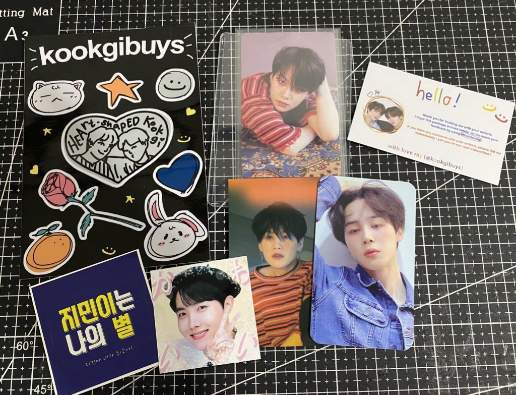 minielocket's tweet photo. 𓂃𓈒 #locketmails ♥︎

yoonmin tear o haver finally!!! thank you so much ray for this super steal pc, freebies and hassle-free transaction 💜 @kookgibuys #fromkookgi https://t.co/wGjVOqTXTt