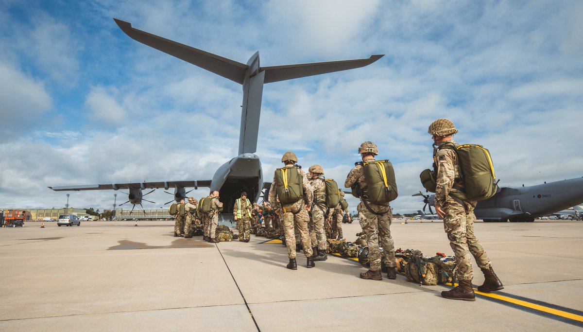 TheParachuteRegiment tweet media