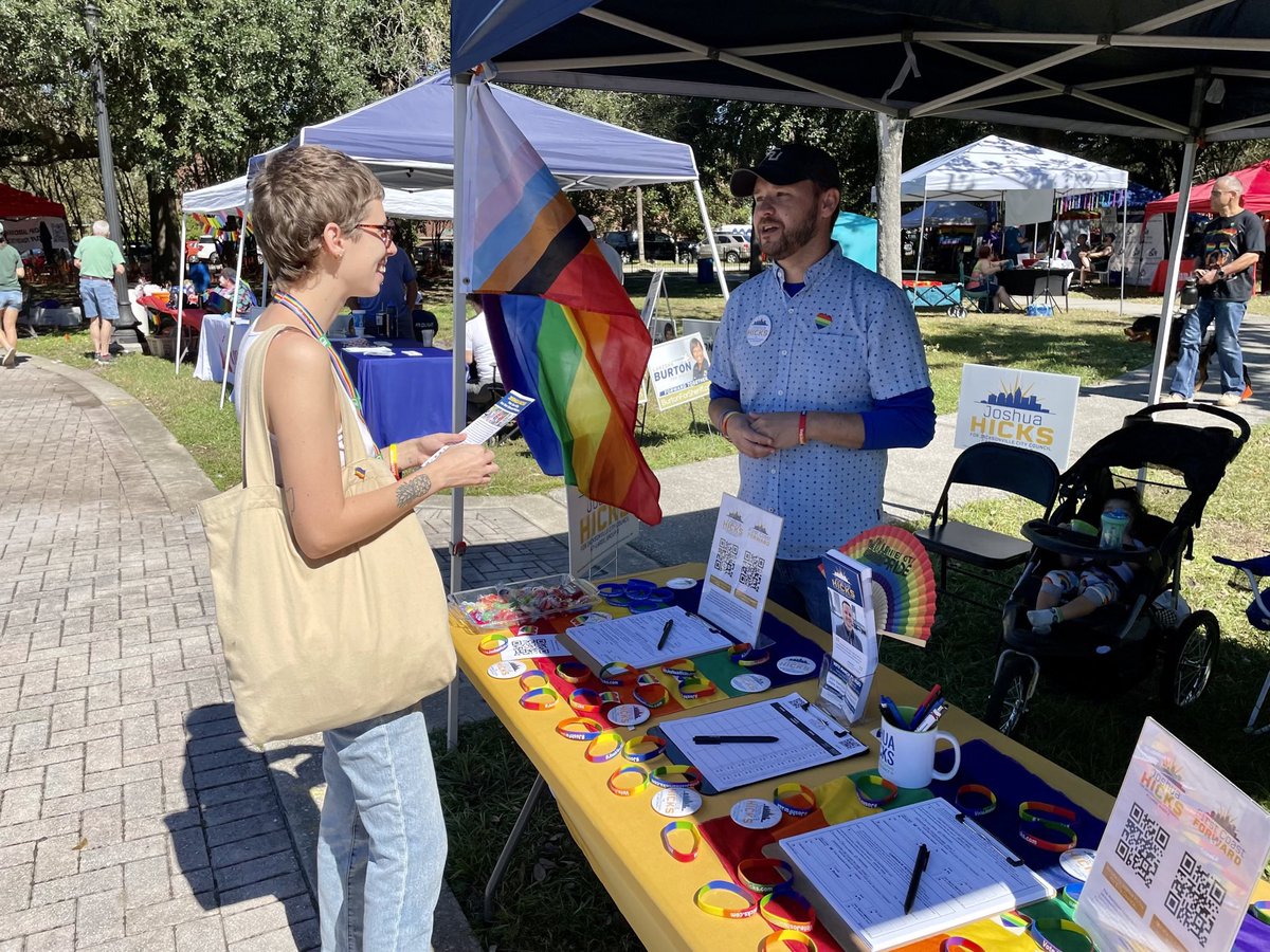 votejoshuahicks's tweet photo. What a great day yesterday! Happy #Pride, Jacksonville. 🏳️‍🌈🏳️‍⚧️ Fantastic community festival and celebration by River City Pride. Let’s always remember who shows up for us. 👏🤩 And VOTE. 💯 #JaxPride https://t.co/xhD59wruVa