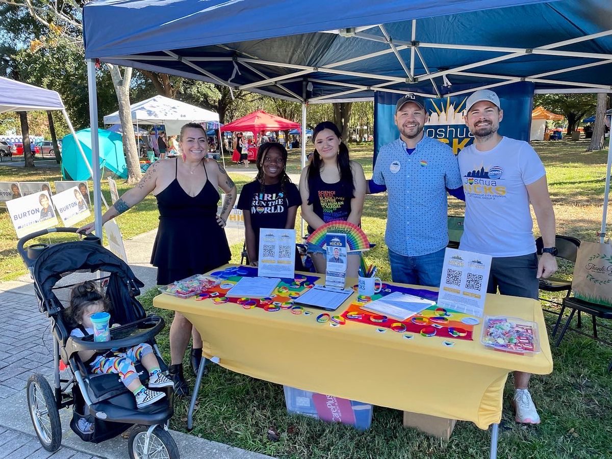 votejoshuahicks's tweet photo. What a great day yesterday! Happy #Pride, Jacksonville. 🏳️‍🌈🏳️‍⚧️ Fantastic community festival and celebration by River City Pride. Let’s always remember who shows up for us. 👏🤩 And VOTE. 💯 #JaxPride https://t.co/xhD59wruVa