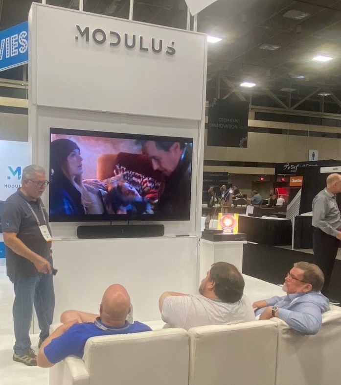 modulus_media's tweet photo. Thanks to all who joined us @CEDIAExpo for our roll out of the new Modulus M2, the world's only fully-integrated UHD 4K movie server! #smarthome #homecinema https://t.co/eSZb9G87iz