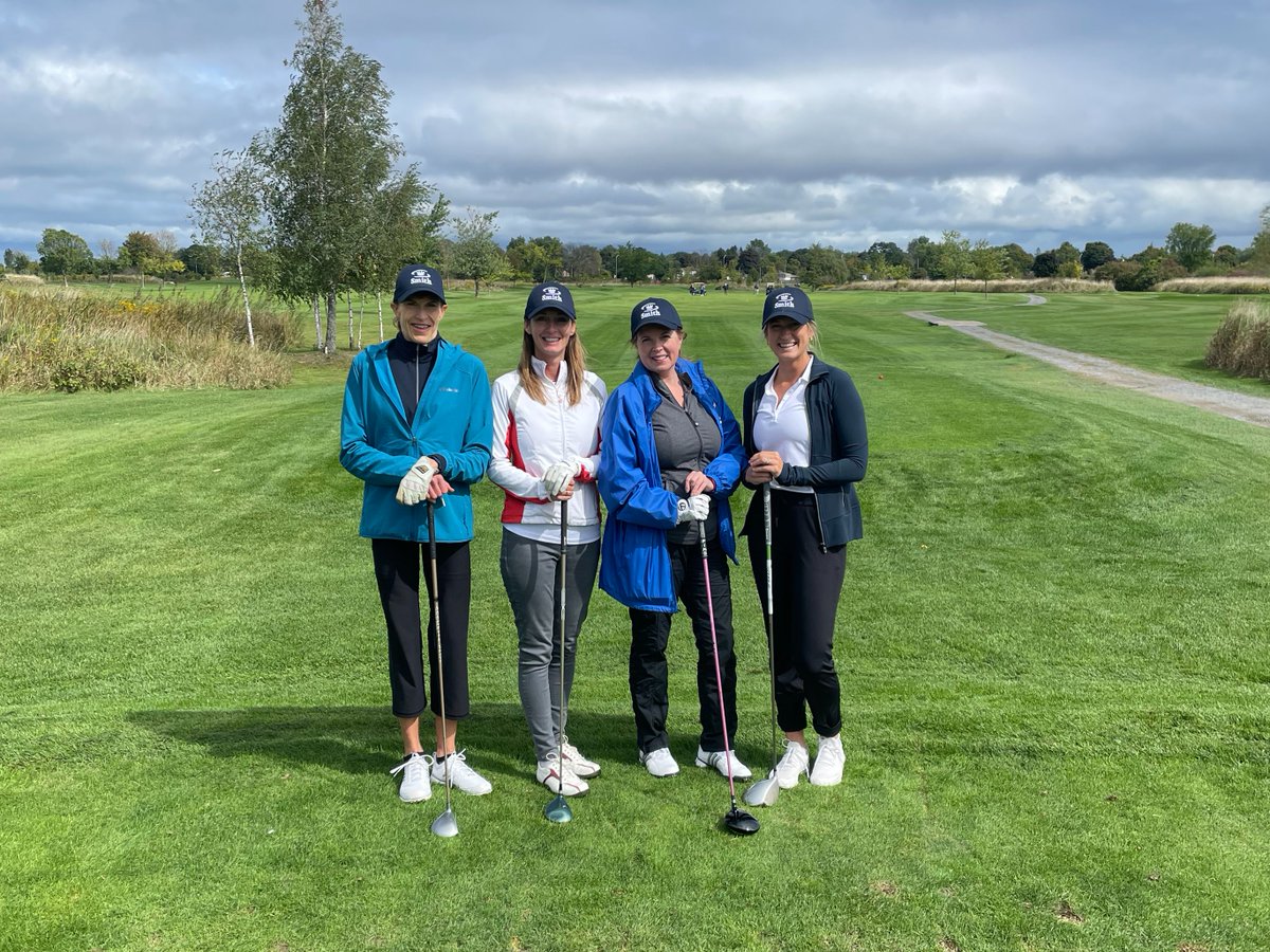 SmithBusiness's tweet photo. Earlier this month, #SmithBusiness faculty and staff enjoyed a day of golf. The event was organized by Smith's #FitToLead and welcomed players of all levels, from beginners to seasoned golfers. It was a #HoleInOne!
#LifeAtSmith https://t.co/6QIhHmwMrd