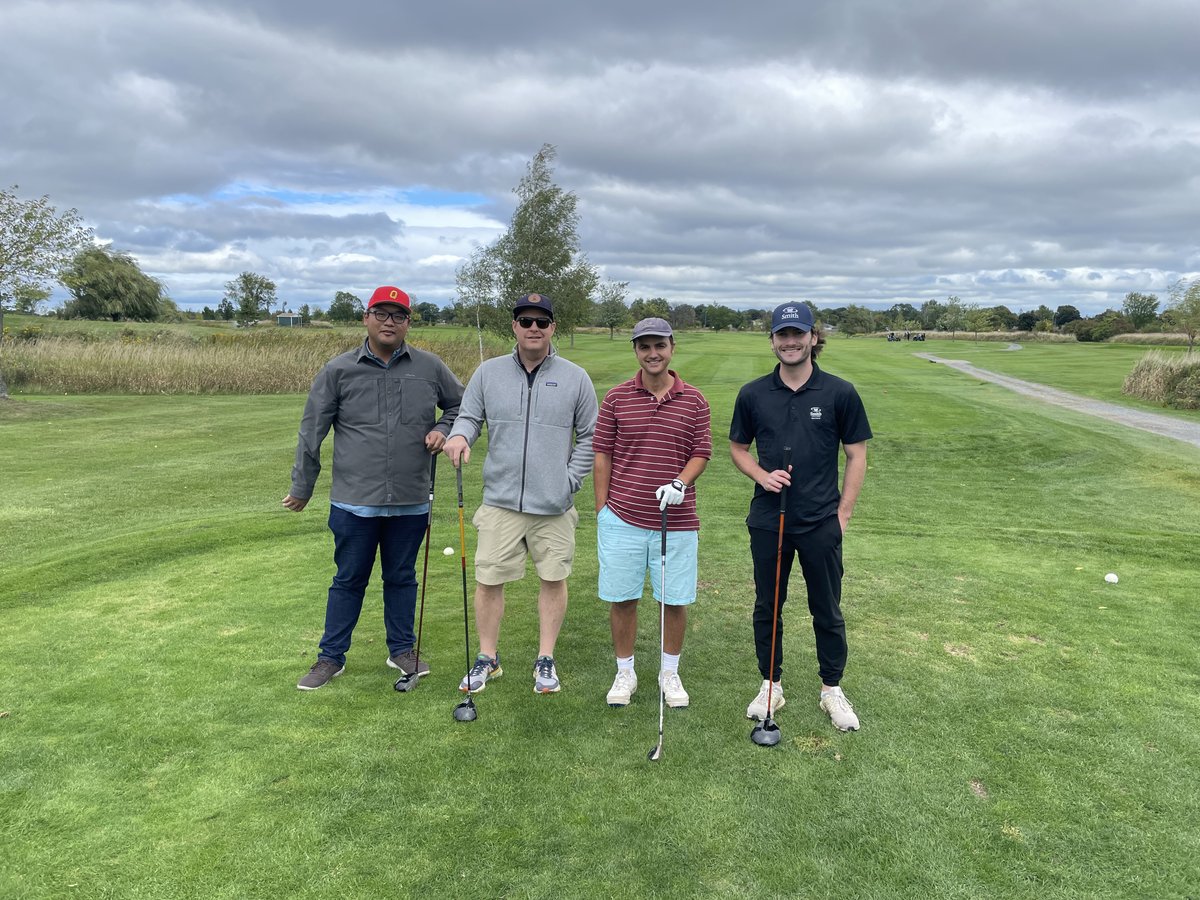 SmithBusiness's tweet photo. Earlier this month, #SmithBusiness faculty and staff enjoyed a day of golf. The event was organized by Smith's #FitToLead and welcomed players of all levels, from beginners to seasoned golfers. It was a #HoleInOne!
#LifeAtSmith https://t.co/6QIhHmwMrd