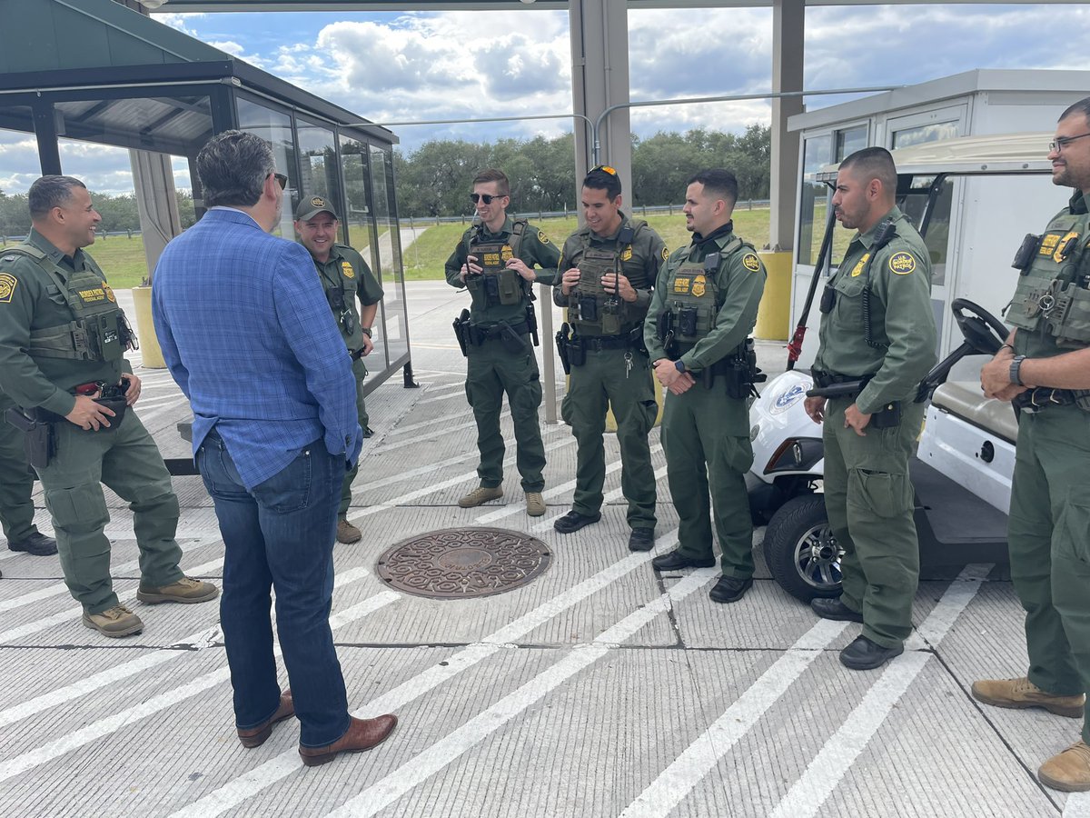 Ted Cruz tweet media
