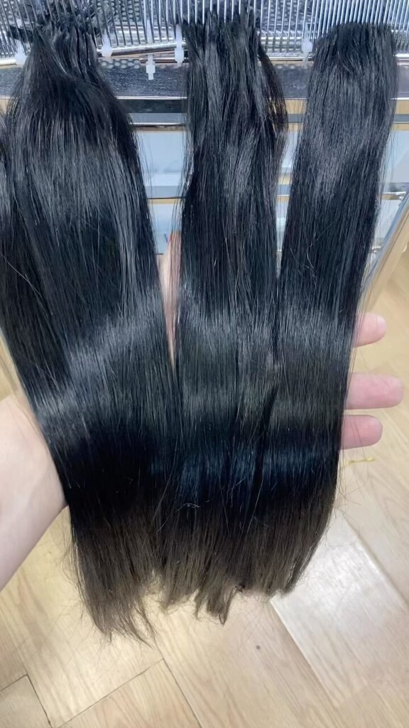 ibextensions's tweet image. Beautiful before and after 🤩
.
.
.
#hairextensions #hairextensionspecialist #fusionhairextensions #torontohairextensions instagr.am/reel/CjQM9KsPp…