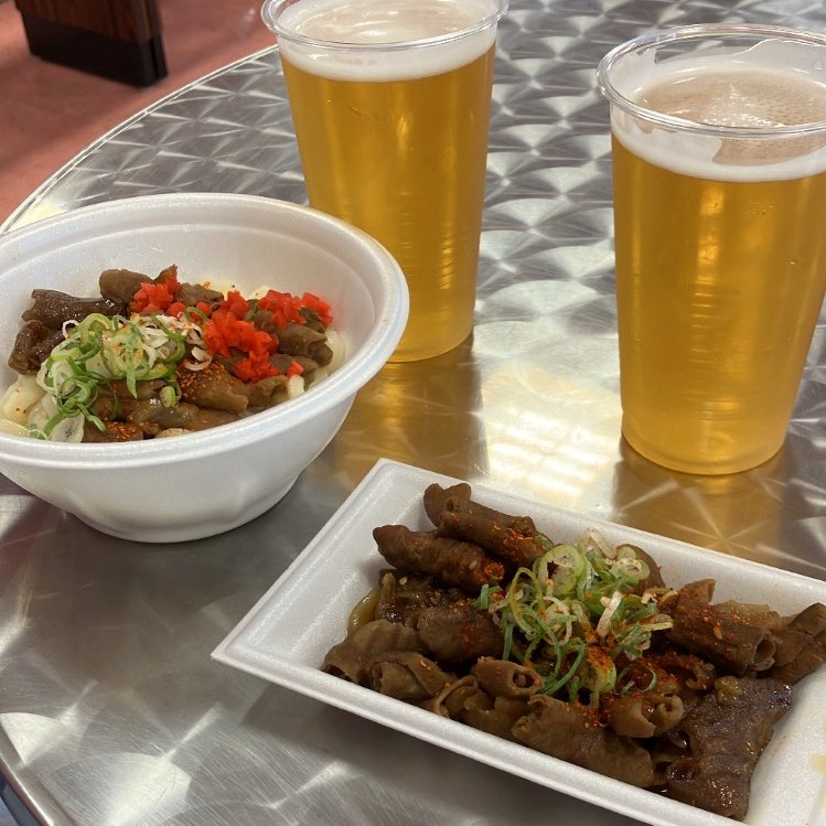 Q_Q_23's tweet photo. 今月の記念日はオシャレなカフェ行ってからの競艇デート🚤
場所の差激しすぎ、、
ほぼ食うて呑んでがメインやったけど楽しかった〜☺︎
しっかり2人とも負けました！
ギャンブルは向いてない🤔まぁその方がええか
いつも有り難うね〜☺︎ https://t.co/wASkII9tBK