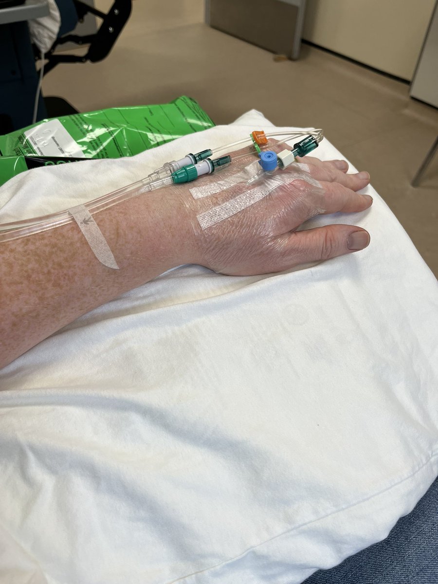 Chemo cycle 3 and can kind of say I’m ‘enjoying’ coming in for treatment plus each time it feels a little more,I don’t know,ok - I know it’s helping🤞Team here <a href="/nhsfife/">NHS Fife</a> in #QMH are so on it with compassion and a very comfortable cannula today too! #kindness #positive #compassion