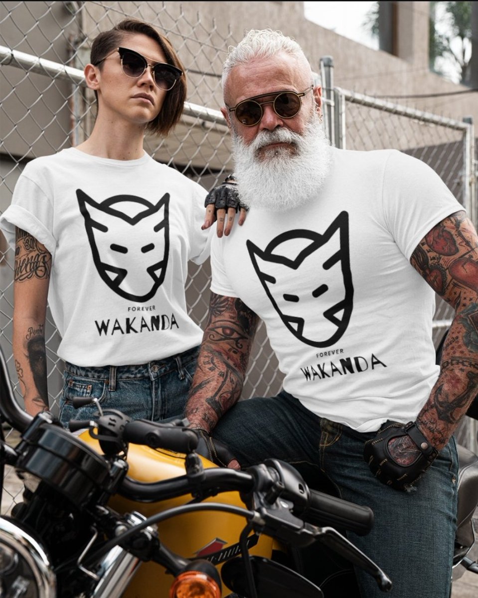 ArivaArmy's tweet photo. @FilmUpdates Grab your shirt today: https://t.co/2rcI7ZaJRe
#WakandaForever https://t.co/RwPQOBVWeX