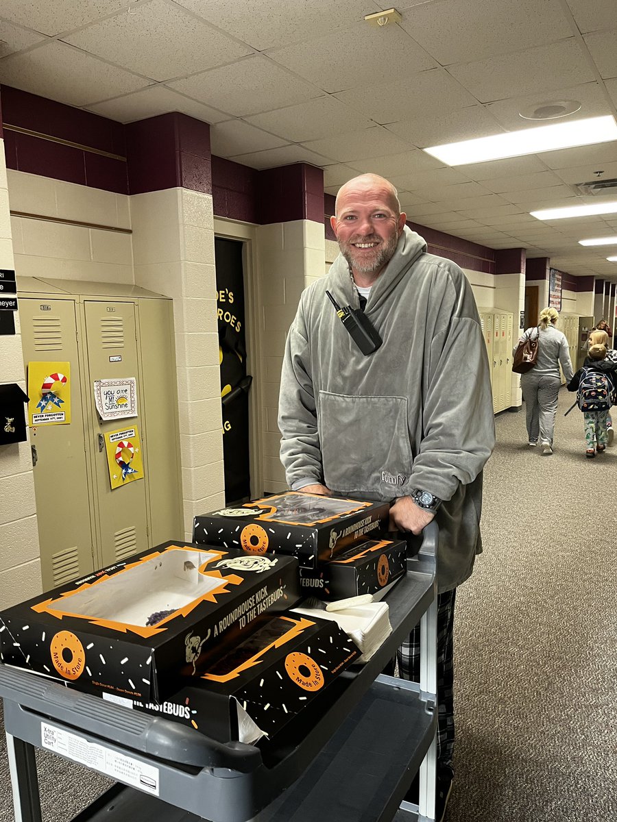 Donuts in your pajamas?! Yes, please! Happy Spirit Week! <a href="/WaukazooWO/">Waukazoo Elementary</a>