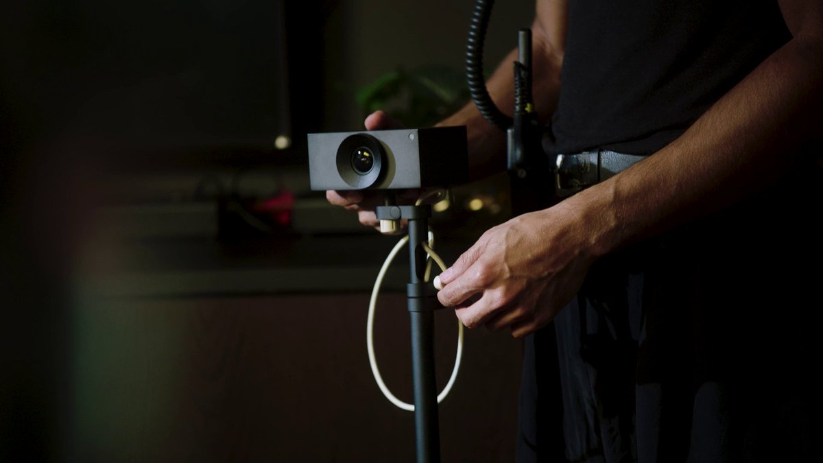 We’re thrilled to premiere the Huddly® Multi-Camera Experience, the world’s 1st AI-directed multi-camera system. Created in collaboration with TV directors, it creates uniquely engaging experiences previously only seen in TV and movies. 

Full story: 
huddly.com/news/huddly-pr…