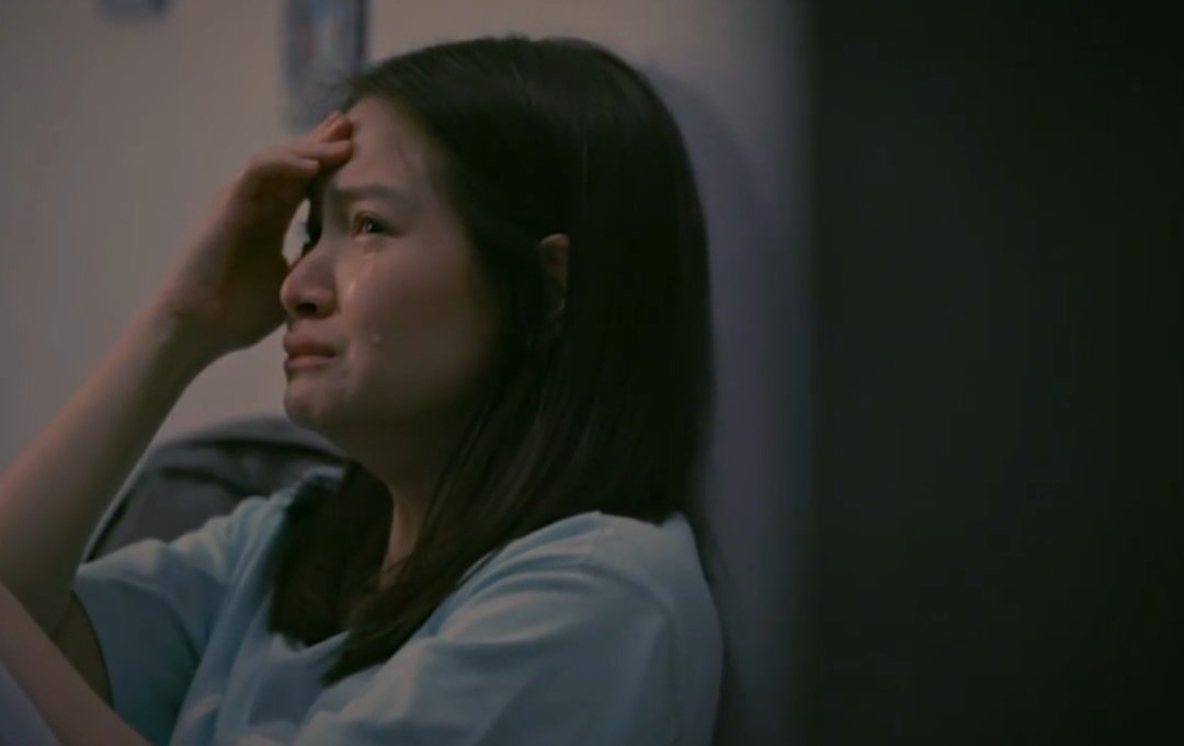 EmpressKxxx's tweet photo. #MariaClaraAtIbarra: The first episode reflected the struggle of two Maria Claras in different eras and worlds. Yung isa namulat sa perpektong pamumuhay ngunit nalaman na kasinungalingan lamang ang lahat. (1/2) https://t.co/HYP21xCIaU