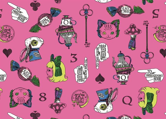 もうすぐ発売
「Alice」Pink color
アリスの世界を描きました。
定形郵便のポストカードとしても使える小さな厚手のメッセージカードです。
裏がカラー、表がモノトーンの線画です。
線画イラストを塗り絵みたいにも遊んで欲しい。もうすぐ発売#上間彩 #illustraion #線画 #linedrawing #illustration 