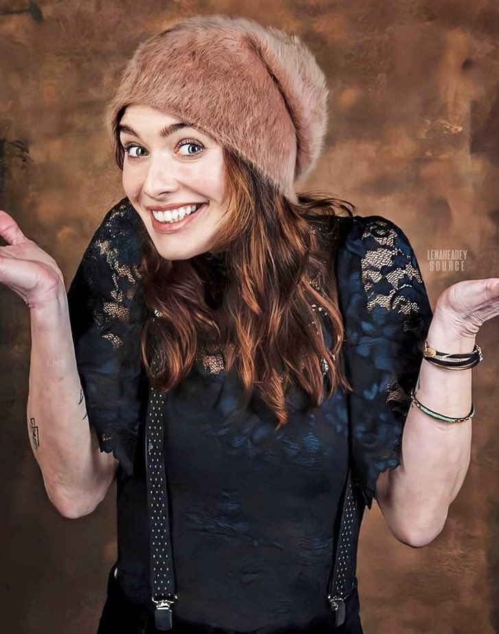 Happy Birthday to the beautiful, funny, talented, kind (I could go on and on ) Lena Headey     