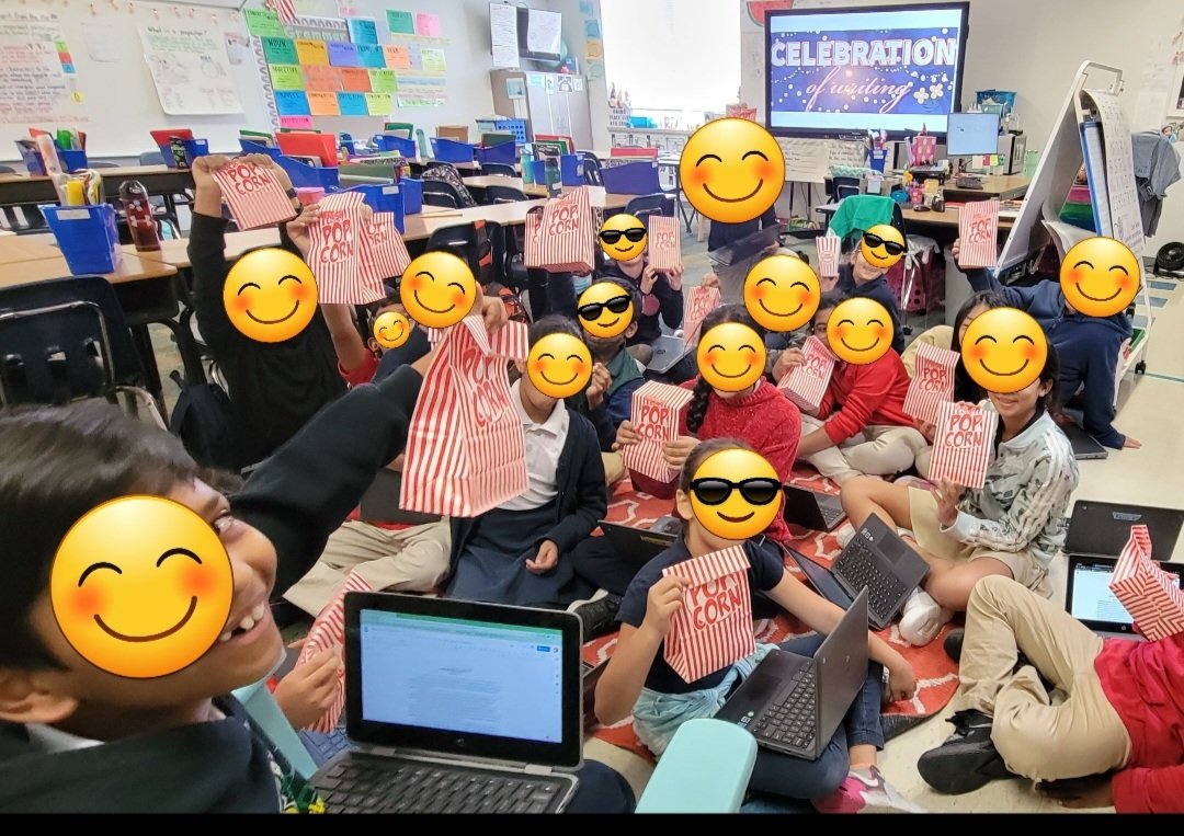 Writing Celebration Day.  We are reading our stories and enjoying some popcorn! 🍿 
@MsHo_LAV <a href="/LaVillitaElem/">La Villita Elementary School</a> <a href="/amalteach23/">Ashley Malone</a> @Lindacesar2012 <a href="/LAV4thGrade/">LAV4thGrade</a> <a href="/CFBISD/">Carrollton-Farmers Branch ISD</a>