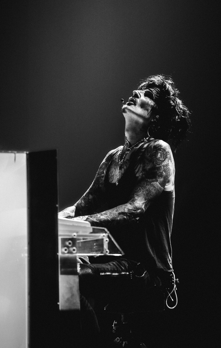 WereRockStars's tweet photo. Feliz cumpleaños a este chico malo, nacido en Atenas, Grecia, hace 59 años. Uno de los fundadores de la banda #MötleyCrüe, el controversial #TommyLee, ubicado en el puesto N°85 en la lista de "Los 100 mejores bateristas de la historia"según la revista @RollingStone. https://t.co/3F8qiezKOj