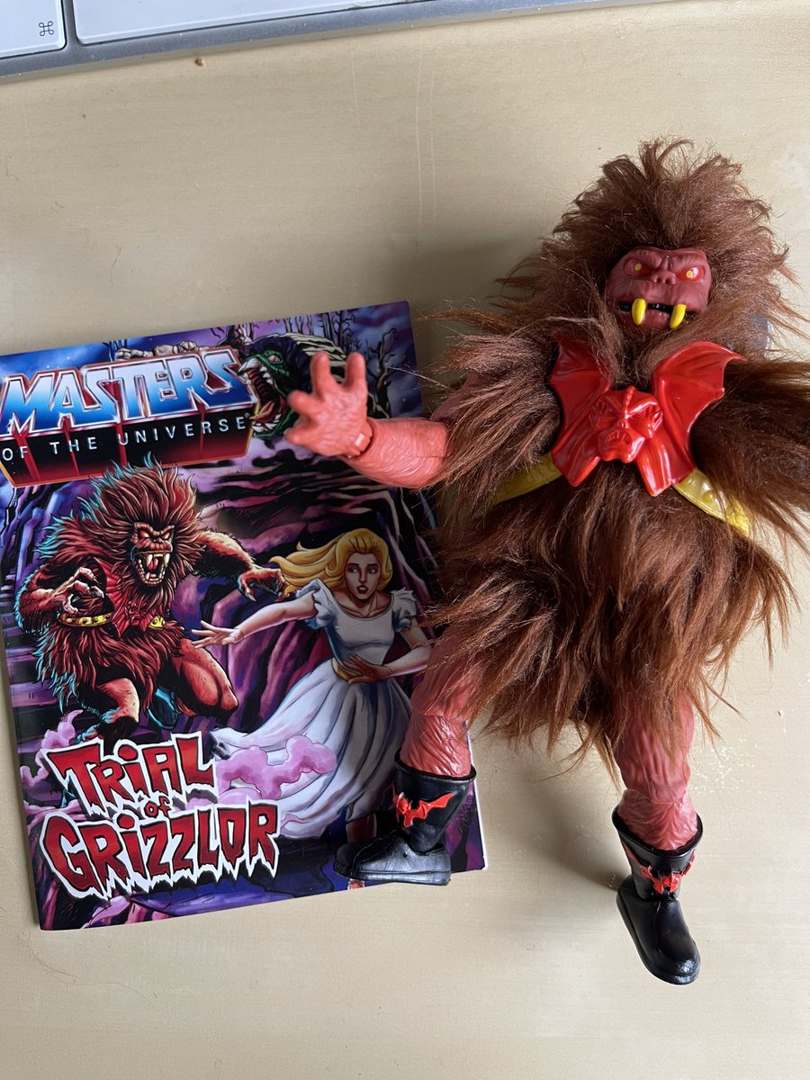 garfyfigs's tweet photo. @MarkSterlingEsq did you know about this? Joe shoes in the Koldar comic and now you’re immortalised in the Grizzlor one! @MajorPodNetwork https://t.co/MXQwhyCBx4