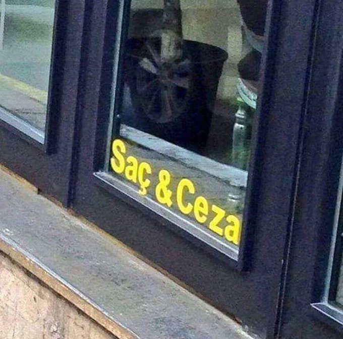 Mahcup bir sesle "Yıkamana gerek yok, eve gidince banyo yapacağım" dedi Raskolnikov