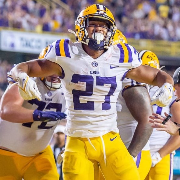 LonnPhillips's tweet photo. LSU RB Josh Williams earned 7 first downs &amp; 39 yards after contact from his 68 tough yards vs Auburn.
He Made Our Top 5 Tiger Performers vs Auburn.
WHO ELSE WILL MAKE THE LIST?
Find out Later Today!
👀Our Auburn Reaction 👇 https://t.co/wXCOCETK1I https://t.co/A2Mcz4MJjt
