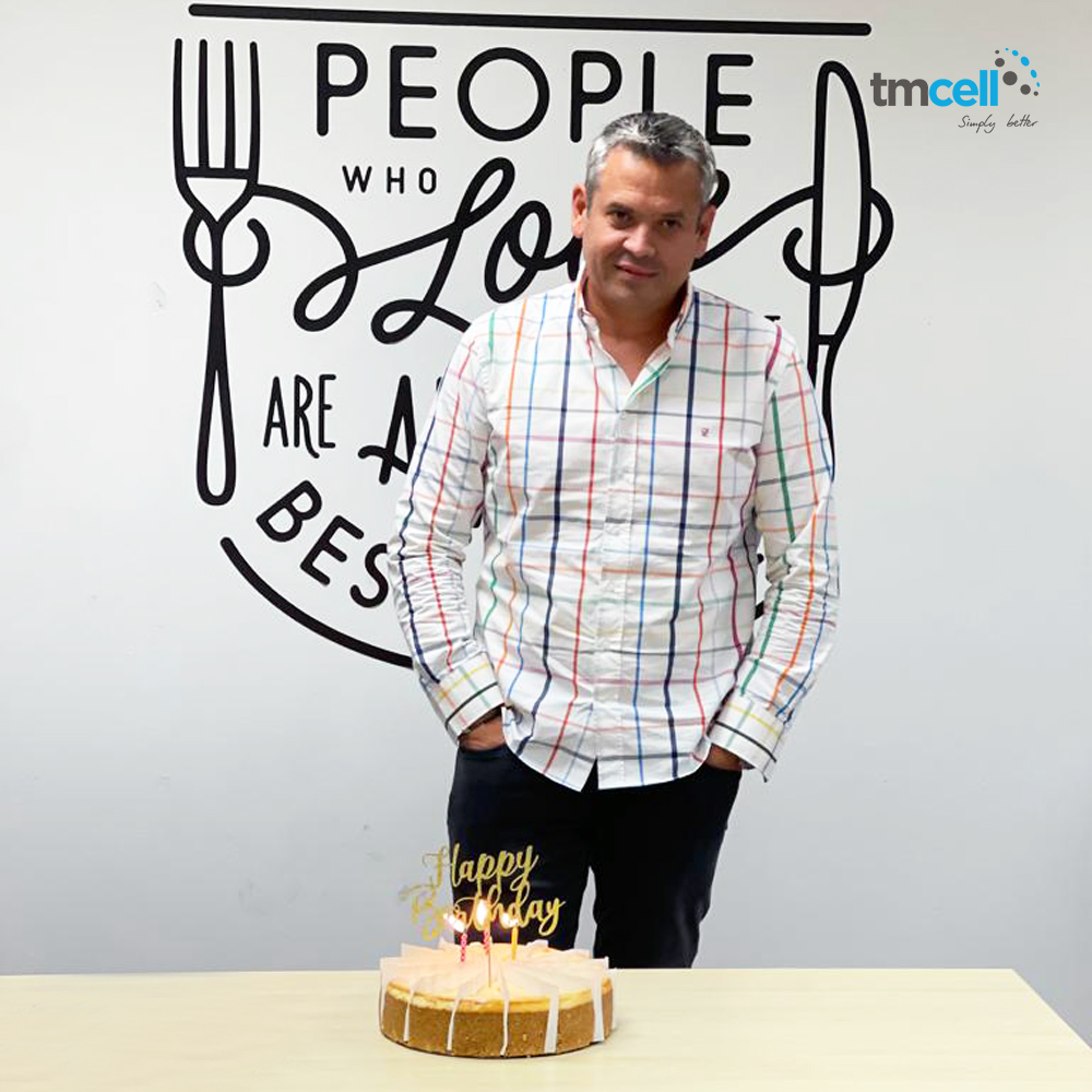 TM_Cell's tweet photo. Happy birthday Carlos, the #TMCell family wishes you the best. #TMCell_Birthdays 🎈🎉✨🎂 https://t.co/XEwtKq2xE2