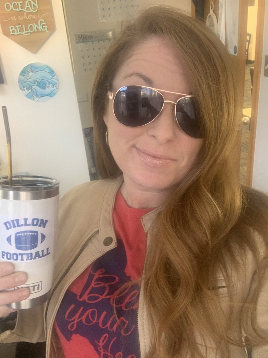ProfATodd's tweet photo. Tammy. Taylor. Realness. #TeacherByTrine #FSOESpiritweek #TexasForever https://t.co/cjSb6JfPi9