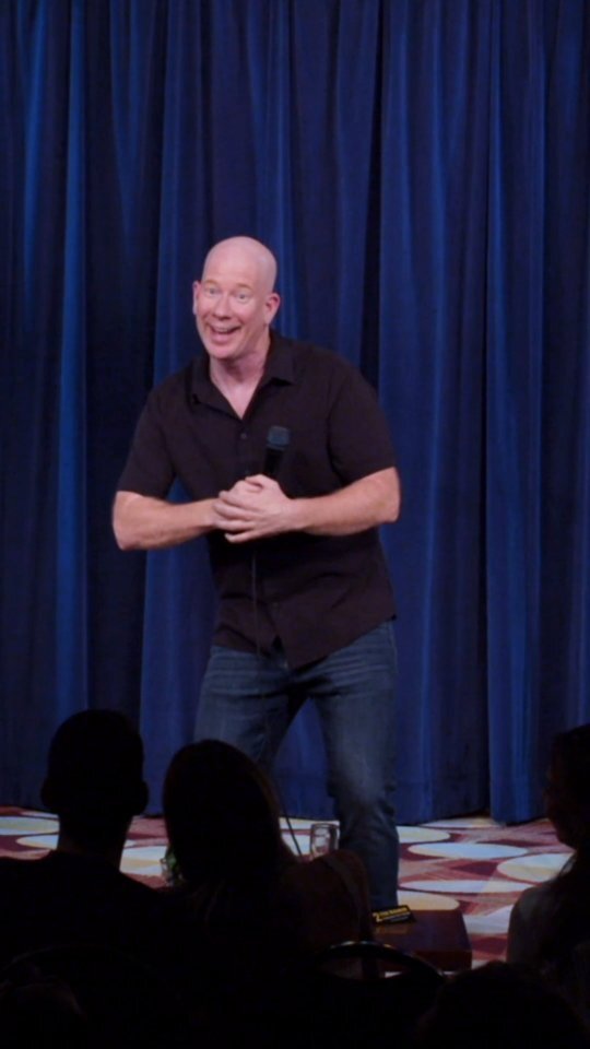 DarrenCarter's tweet image. Front row was a little stiff. Didn't want people watching this on the internet to think it was two cardboard cutouts LOL
I Like My Women Like I Like My 401k...🎵🎶 #usethissound #duet #stitch #remix #DarrenCarter #comedians #beatbox #DarrenCarterThePar… instagr.am/reel/CjQ5lFSAg…