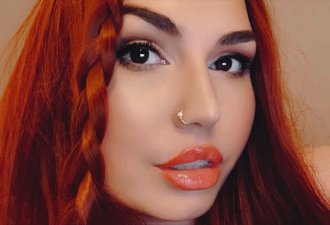 leaves falling are just trees shedding in autumn.🌳🍂 don&rsquo;t be afraid to shed your skin and begin again<a href="/tag/fullmoon"class="tags"><span>#fullmoon</span></a>