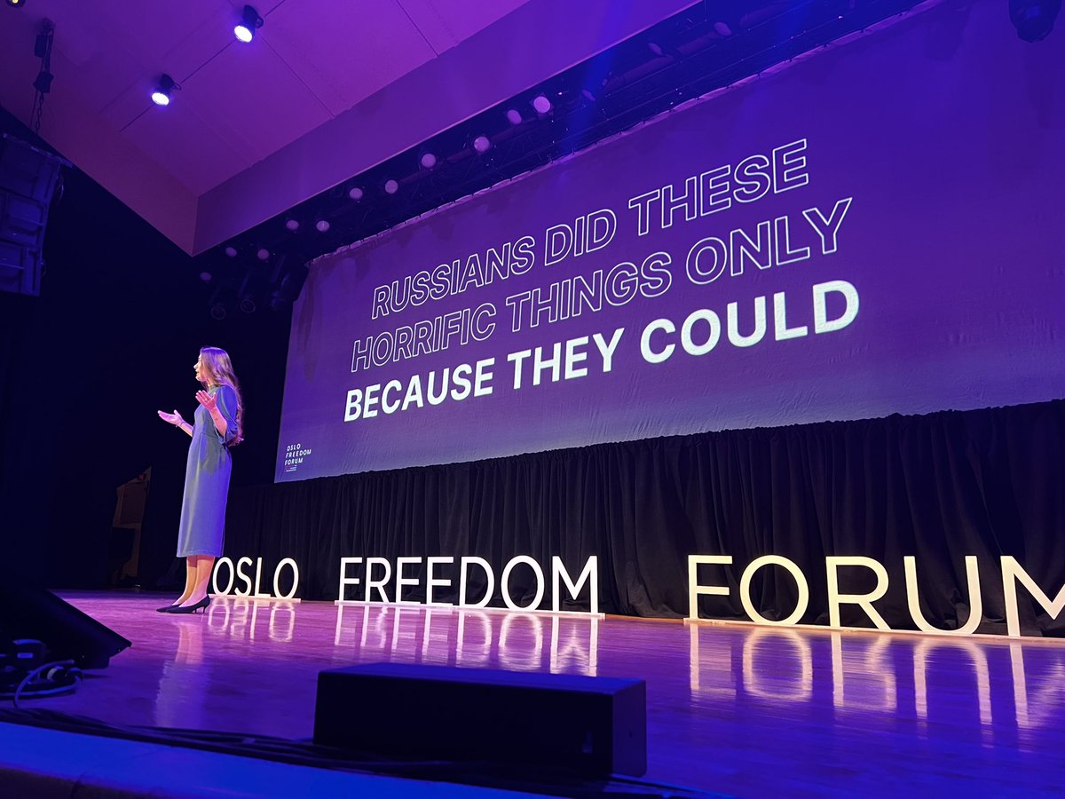 RDiamanti's tweet photo. “Un militar ruso le extrajo a una mujer civil su ojo con una cuchara de metal. No hay justificación para este horror. Rusia ha podido crear este horror simplemente por que pueden” Oleksandra Matviichuk en el  #OFF22 en New York @HRF @OsloFF @Sinmordaza https://t.co/SAtI8BTXiQ