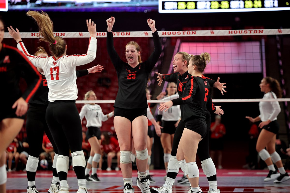 UHCougarVB's tweet photo. 𝐓𝐎𝐏 𝐓𝐖𝐄𝐍𝐓𝐘‼️

We checked in at #⃣1⃣9⃣ in the initial NCAA RPI release!

#BeSomeone https://t.co/5gPBFFwzyQ