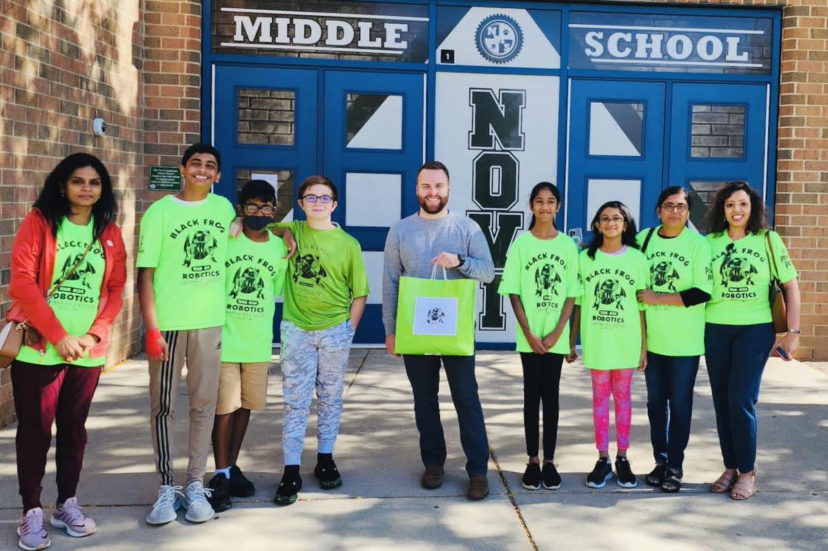 Novi Middle School Bands tweet media