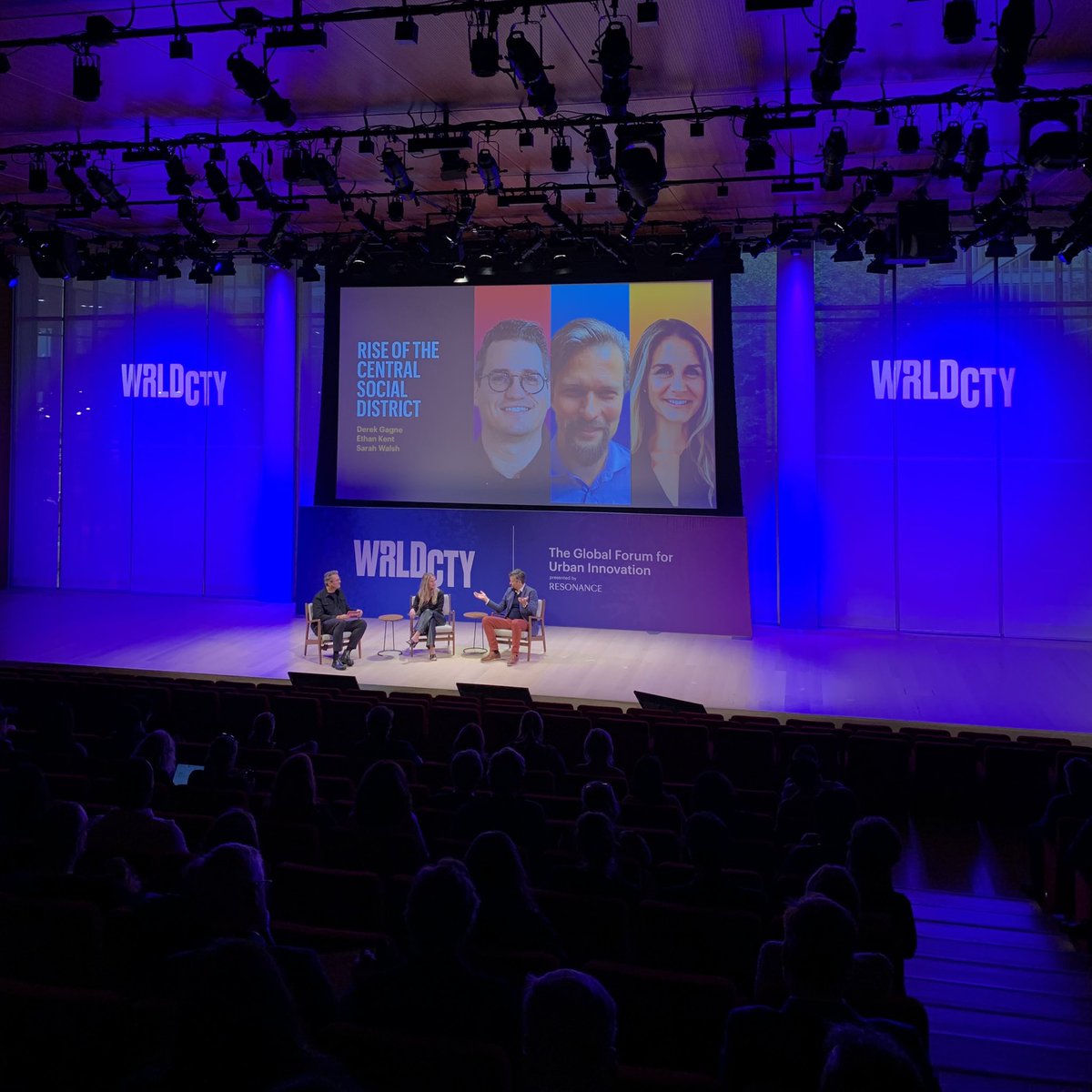 « The future city must be a loveable city » – <a href="/ebkent/">Ethan Kent</a> (<a href="/PlacemakingX/">PlacemakingX</a>) at <a href="/wrldcty/">WRLDCTY</a>, with Derek Gagne (<a href="/EDSA_Inc/">EDSA, Inc.</a>) and Sarah Walsh (<a href="/MarriottIntl/">Marriott International</a>). #WRLDCTY