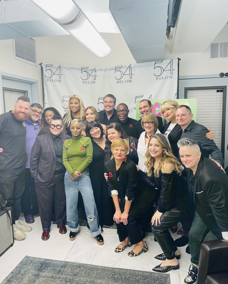 Lisa Goldberg tweet media