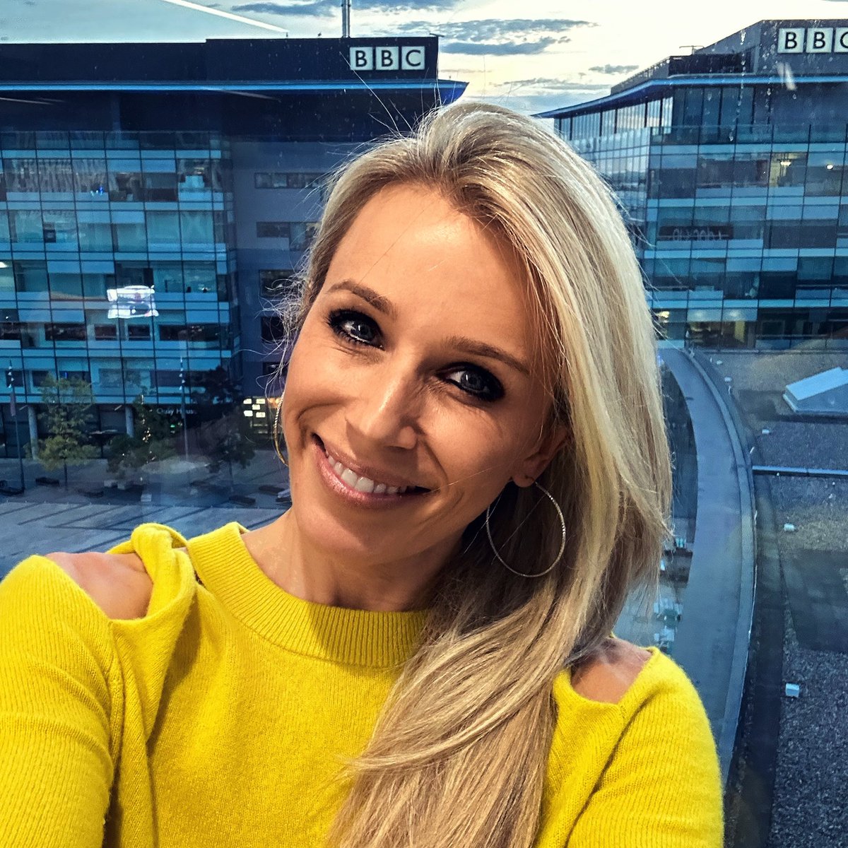 Lara Lewington tweet media