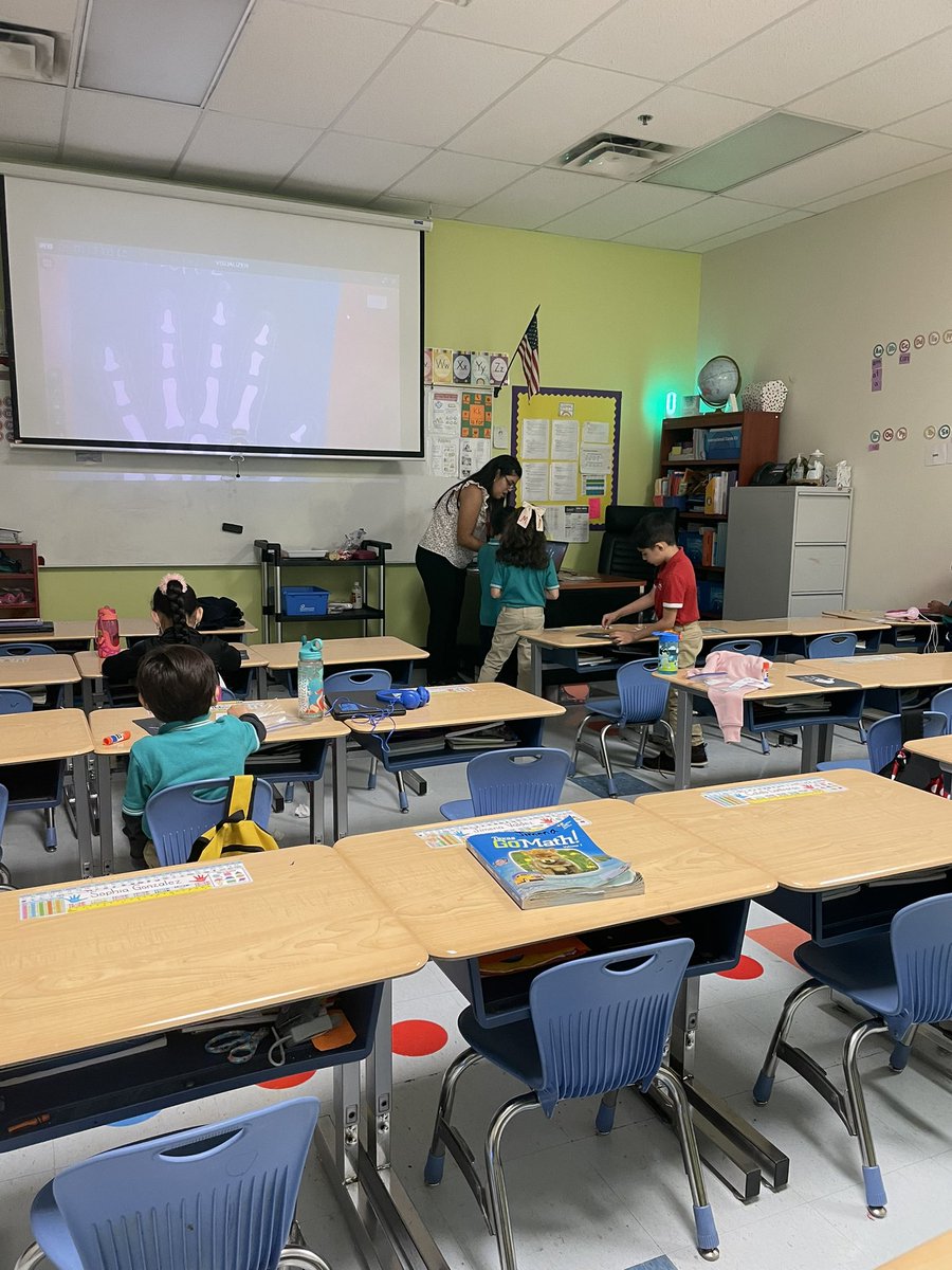 The youngest of scholars on our campus are applying some real hands-on learning! 

Ms. Lopez K2 STEM class has been learning all about the structure and functions of muscles and bones. 

Seen here our scholars recreating an X-Ray of their hands.

Great job scholars!