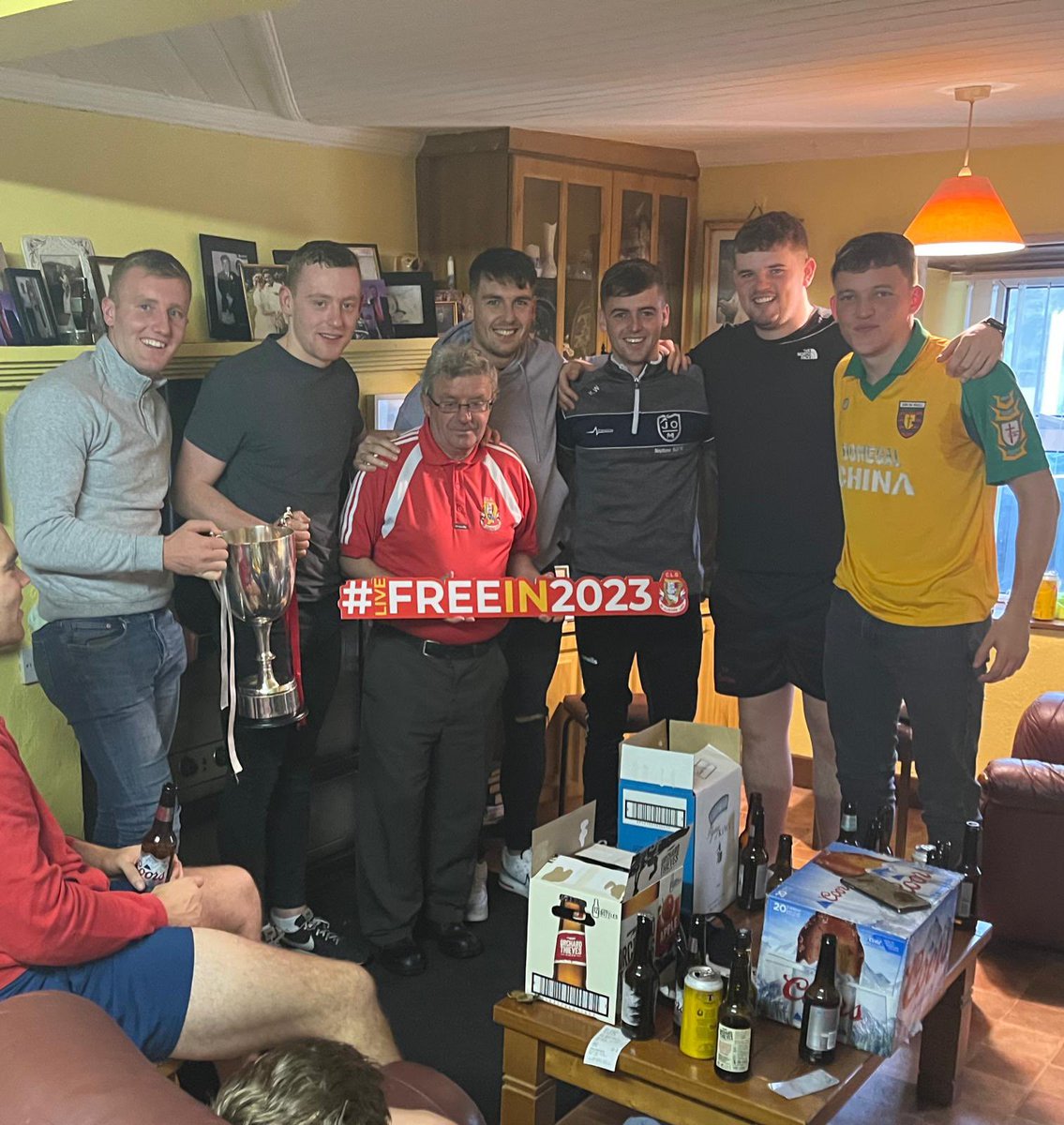 livefreein23's tweet photo. Celebrations in Bessie's bar 🍺 *Disclaimer* All money raised go towards the construction of our new field not their antics this week 🤪
Tickets 👉🏻 https://t.co/RlFGYFAdWe #livefreein23 https://t.co/DdtTKB2vqZ