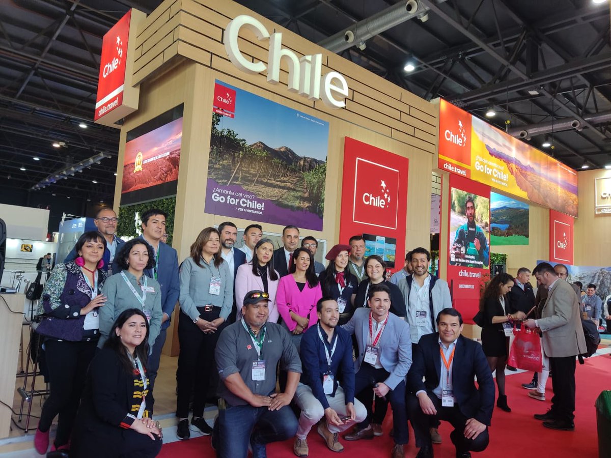 Sernatur's tweet photo. 📍 ¡La oferta turística de Chile se despliega en la #FIT2022, en 🇦🇷🙌! Nuestra directora (s) Beatriz Román, encabeza la delegación que se presenta en uno de los principales eventos turísticos de América Latina y que reúne a los principales protagonistas del sector turístico.
⬇ https://t.co/V6iEeFCR6d