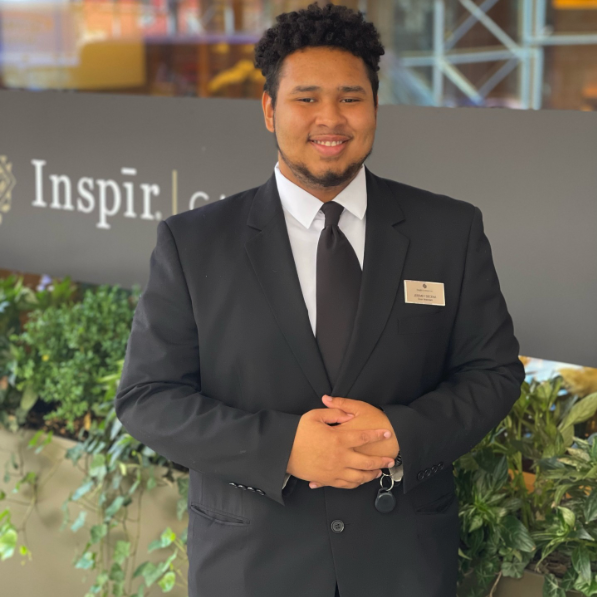 InspirSL's tweet photo. Meet, Jeremy! 👋 As one of our doormen, he knows how to deliver exceptional service to our residents. If you see Jeremy, be sure to say hello! https://t.co/cZUb2UDe0p