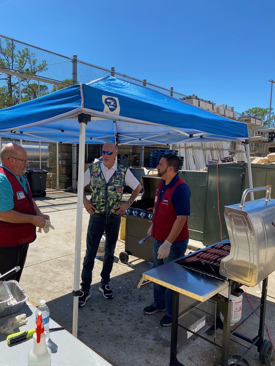 A huge thank you to our store associates who are helping our communities in need, following Hurricane Ian. I am proud and honored to work alongside our team at Store 582 in Fort Myers, FL today, as you work tirelessly to support customers and each other. Thank you for all you do!