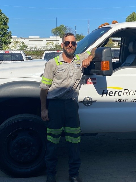 HercRentalsInc's tweet image. #TeamHerc proudly recognizes all the skilled technicians who keep our gear working at peak performance. Brandon Johnson is a Field Service Mechanic that has been with Herc for a year.  He said, “I enjoy being part of a team and providing the best customer service possible”