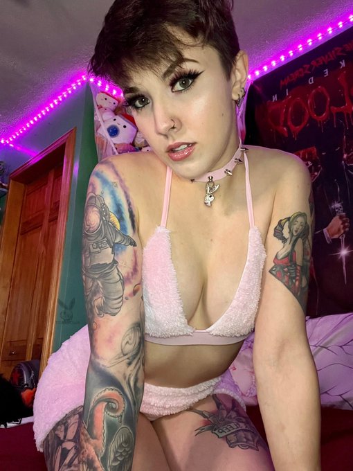 ask me what day it is 💖 https://t.co/MjiD8bUBbv<a href="/tag/maythe4thbewithyou"class="tags"><span>#maythe4thbewithyou</span></a>