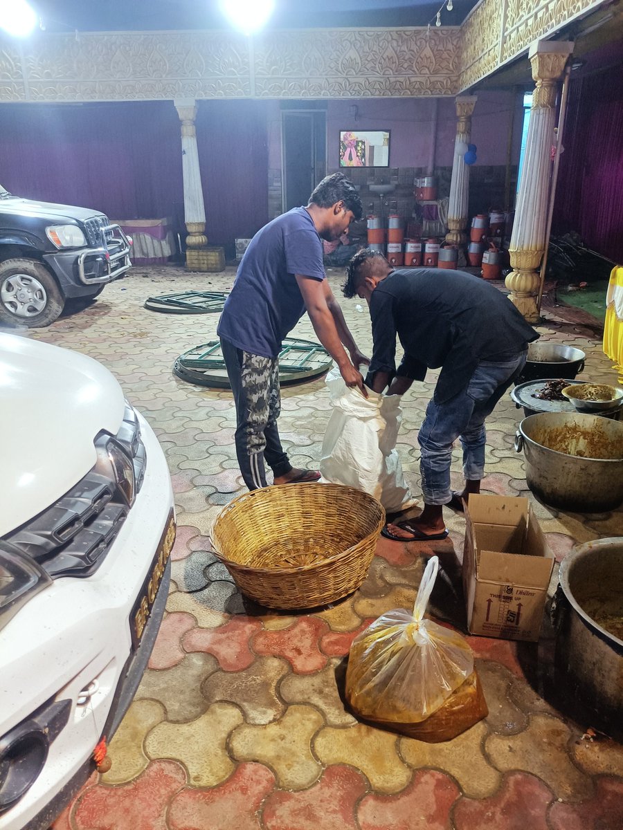 Santosh_50's tweet photo. When #Uber made journey easy .
Ease made drive easy.
Thank you @Uber_India for the ride.
@rha_india let's hail it up.

#RHA #MoveWhatMatters #InThisTogether #Patna https://t.co/QgaJLFHycK