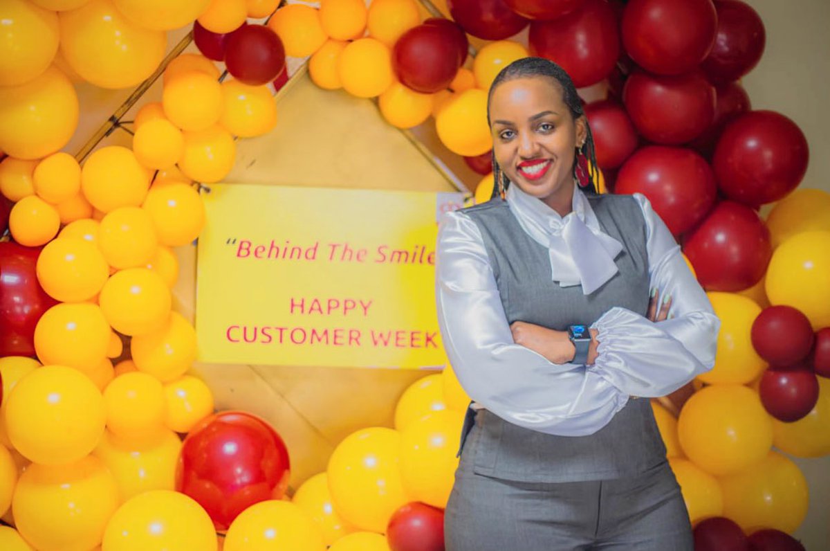 kenisha_shakira's tweet photo. What’s service without a smile😊!? Happy Customer Service week #cicinsurance https://t.co/ATUuuP3oxa