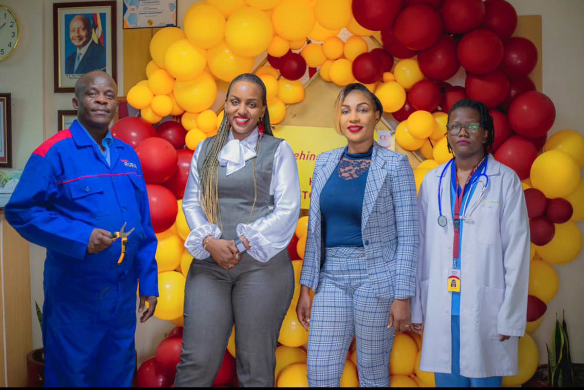 kenisha_shakira's tweet photo. What’s service without a smile😊!? Happy Customer Service week #cicinsurance https://t.co/ATUuuP3oxa
