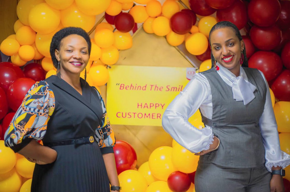kenisha_shakira's tweet photo. What’s service without a smile😊!? Happy Customer Service week #cicinsurance https://t.co/ATUuuP3oxa