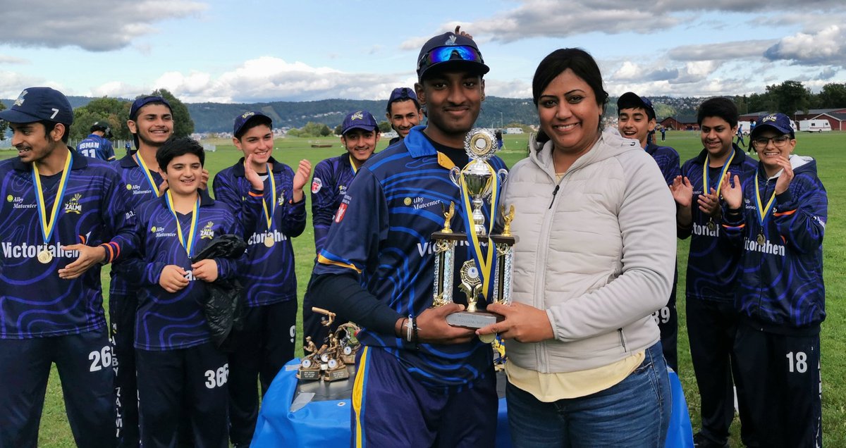 AlbyCricket's tweet photo. Ladies and gentlemen introducing you the CHAMPIONS OF ALBY ZALMI (Swedish T20 league U15 2022) 
ANOTHER BIG ACHIEVMENT OF ZALMI FAMILY @JAfridi10 https://t.co/vYPzMyAZ6s