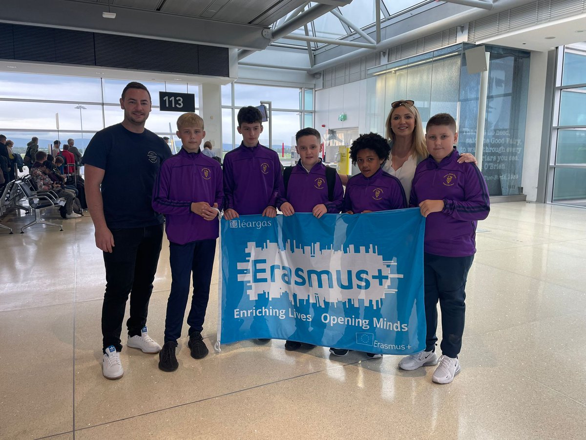 FrancisStSchool's tweet image. Greetings from Warsaw! We are so delighted to be here to work with our partners on our Erasmus project… here’s to a great week. Thanks to @Leargas for the generous funding to allow us to travel #franner #school #erasmusplus
