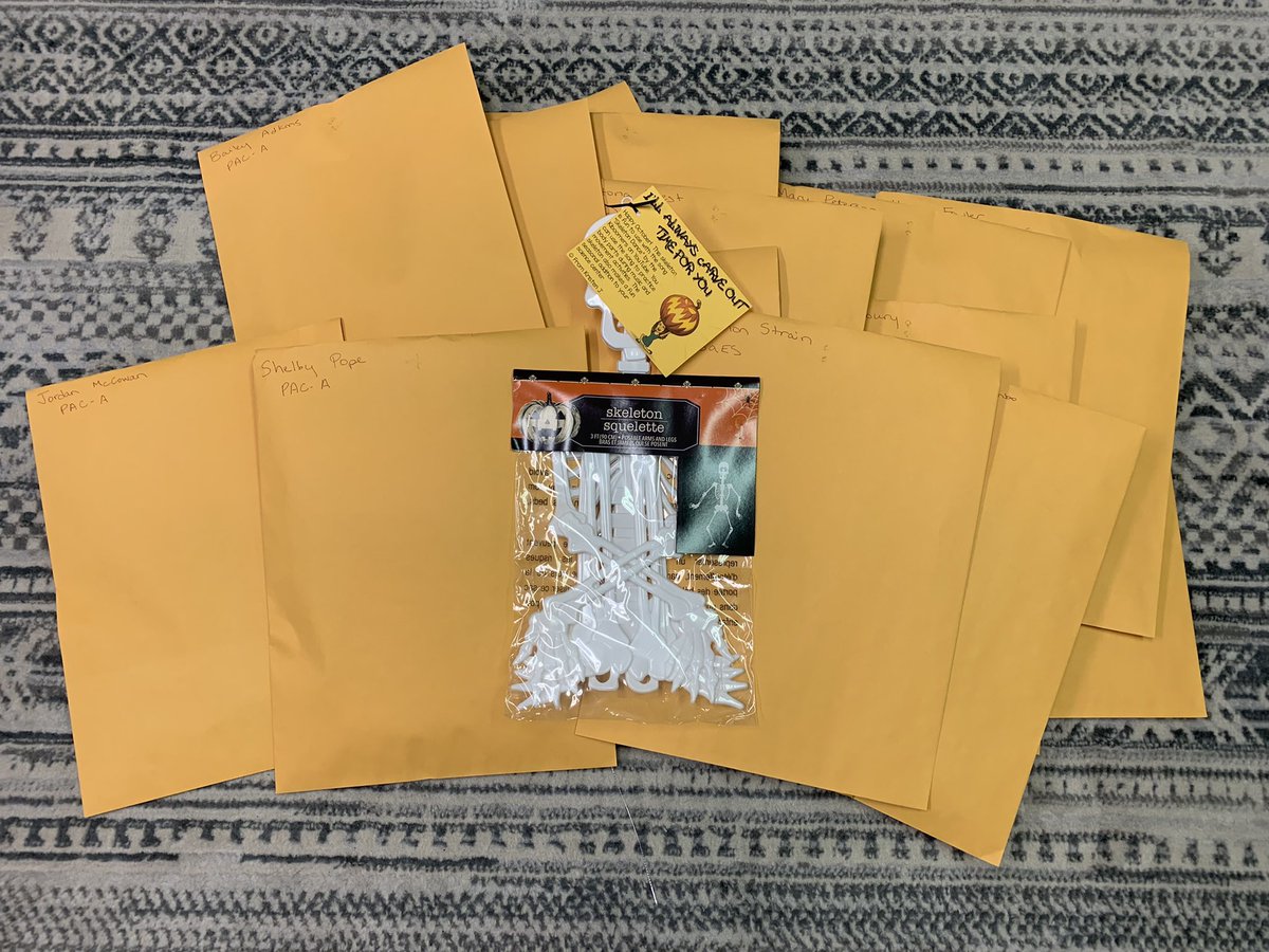 KJohnsonECSE's tweet photo. Special ed PK &amp; K teachers @calvertnet received some October mail today to bring a smile to their faces and add an activity to their classrooms. All teachers deserve all the extras as we can give. @draetown thanks for encouraging us to raise the bar. #calvertshines #leading2learn https://t.co/1oGT4HqjW6
