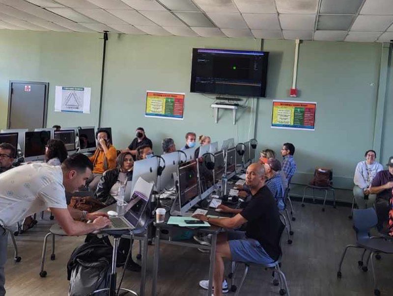 CTE_LLearningLA's tweet image. This past weekend at @HollywoodSheiks and @GardenaH_S over 50 #CTE teachers wrapped up a two-day, six-hour #professiondevelopment training on @adobe software.