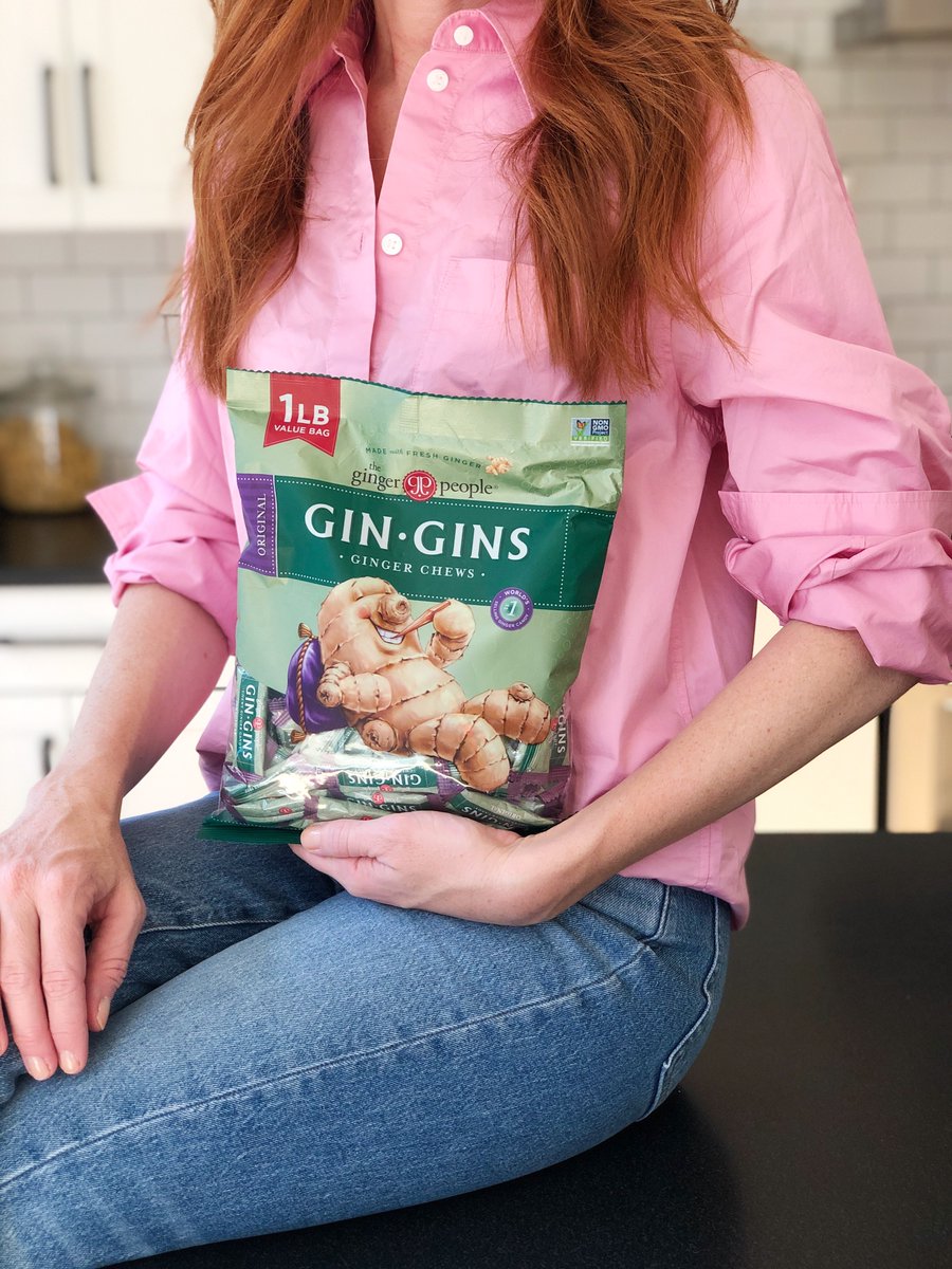 Reason number 752 to 💕ginger. Ginger not only alleviates nausea for women undergoing chemo, but recent studies have found that phyto-chemicals within ginger, Shogaols, may carry anti-cancer and anti-inflammatory benefits that target breast cancer.